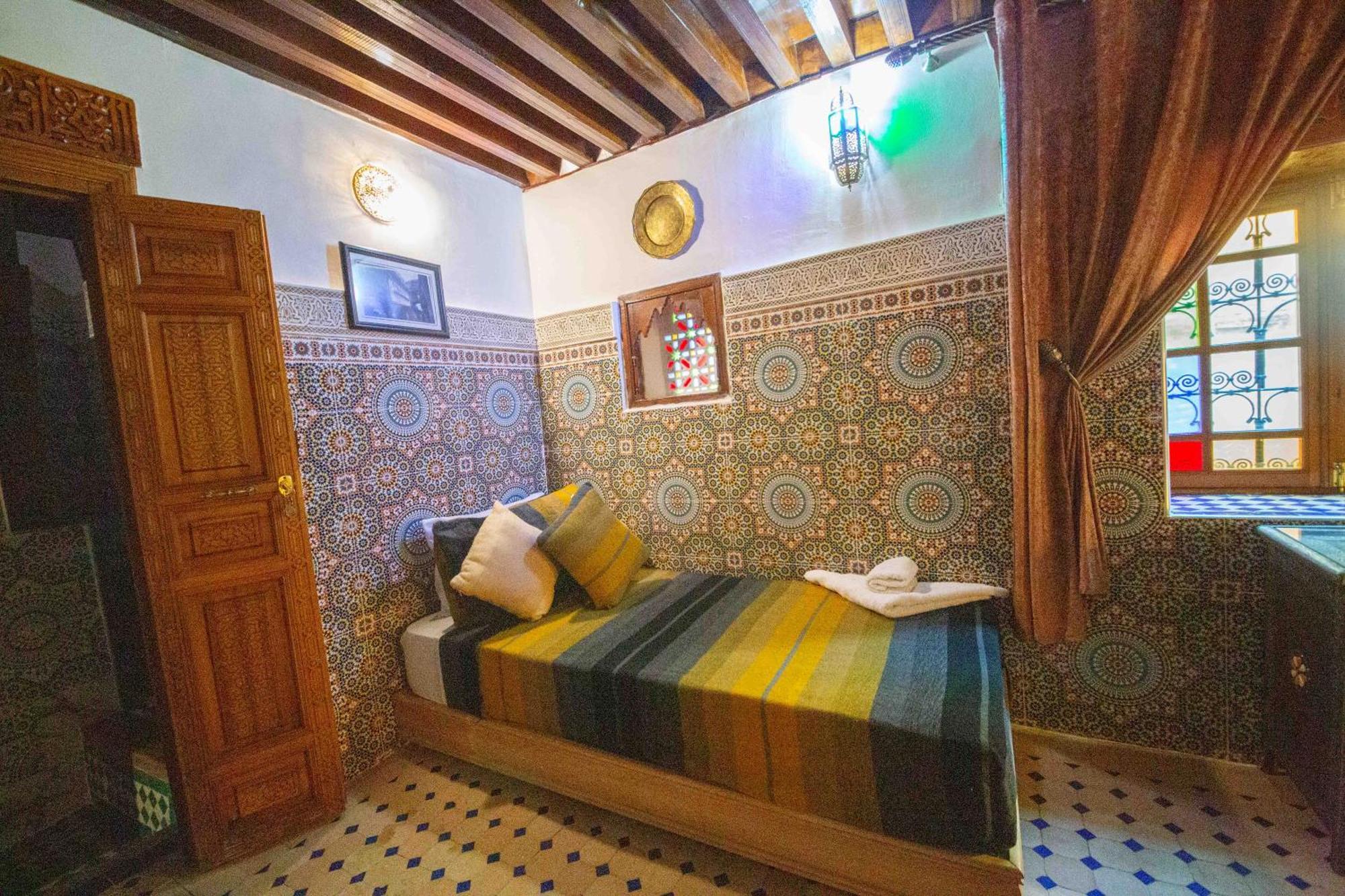 Riad Le Petit Patrimoine De Фес Экстерьер фото